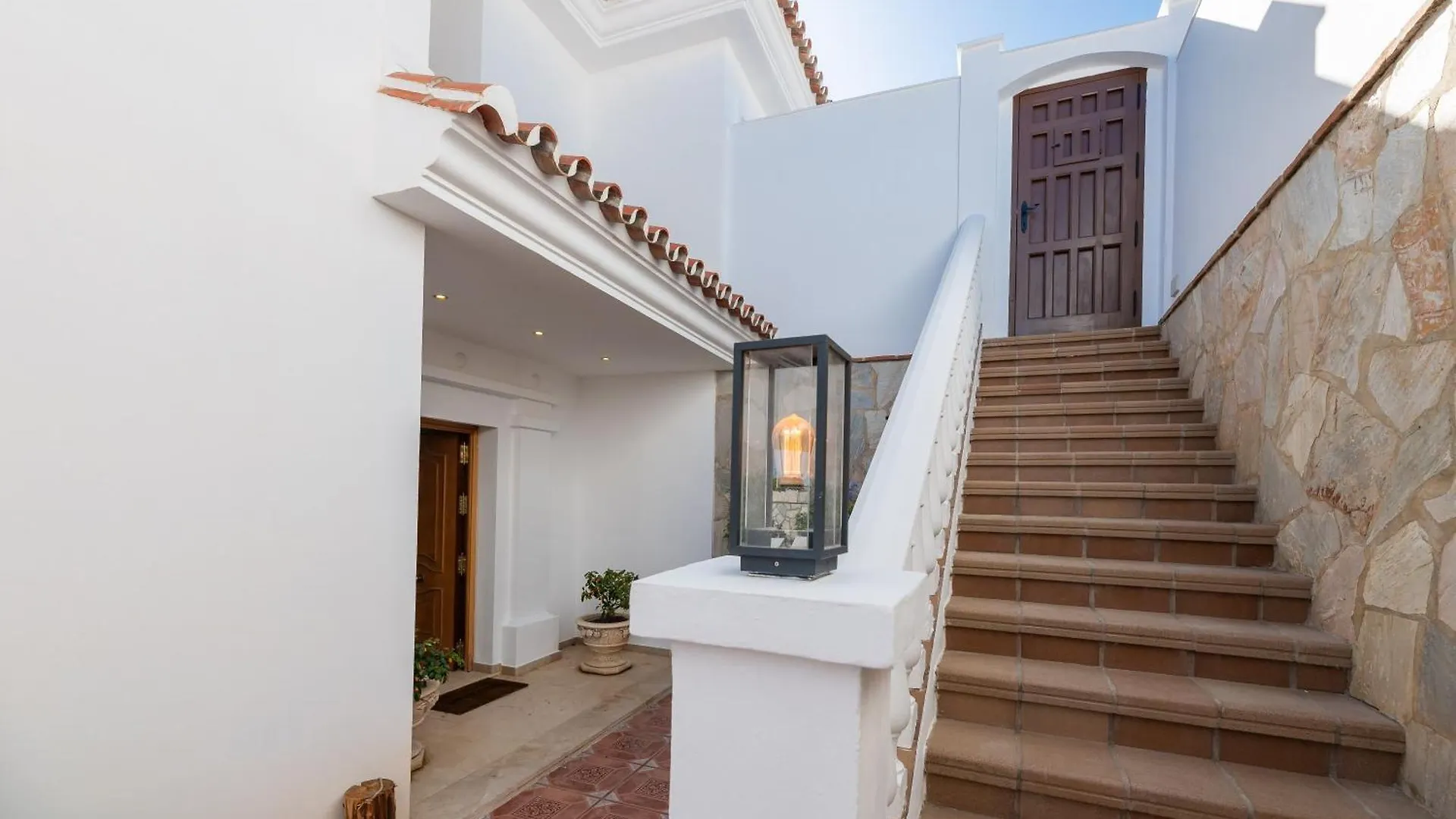 Villa With Sea Views & Heated Pool Benalmadena
