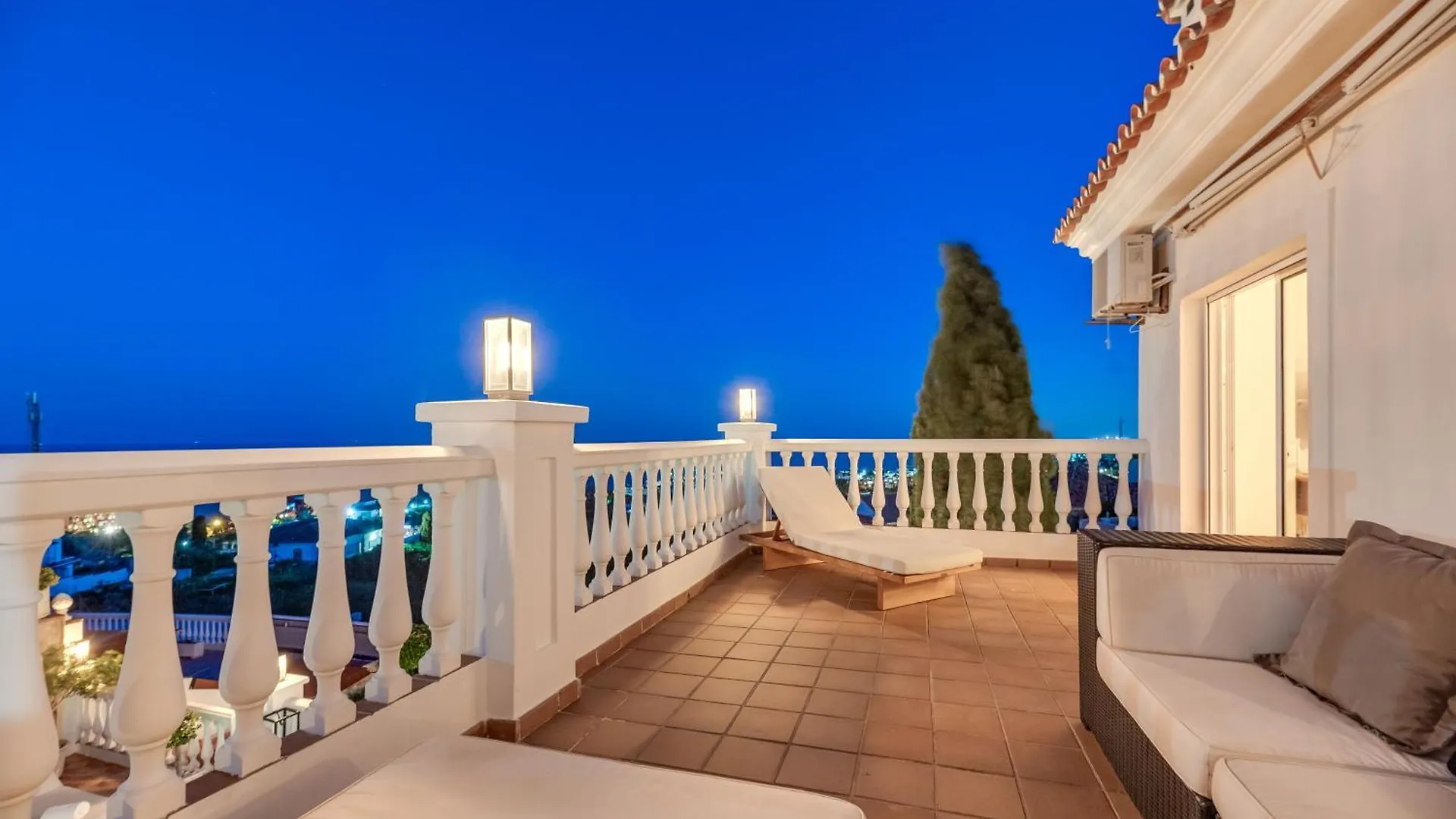Holiday home Villa With Sea Views & Heated Pool Benalmadena Spain