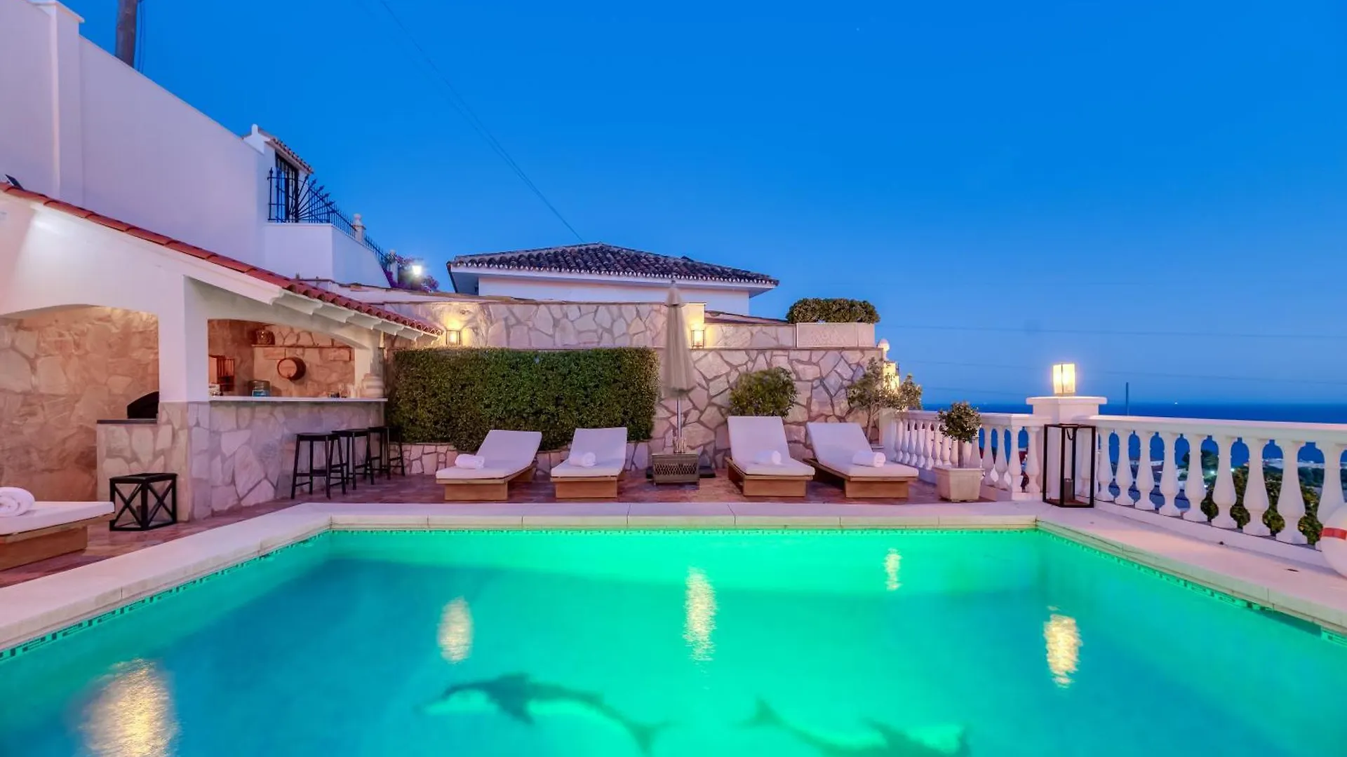 Villa With Sea Views & Heated Pool Benalmadena