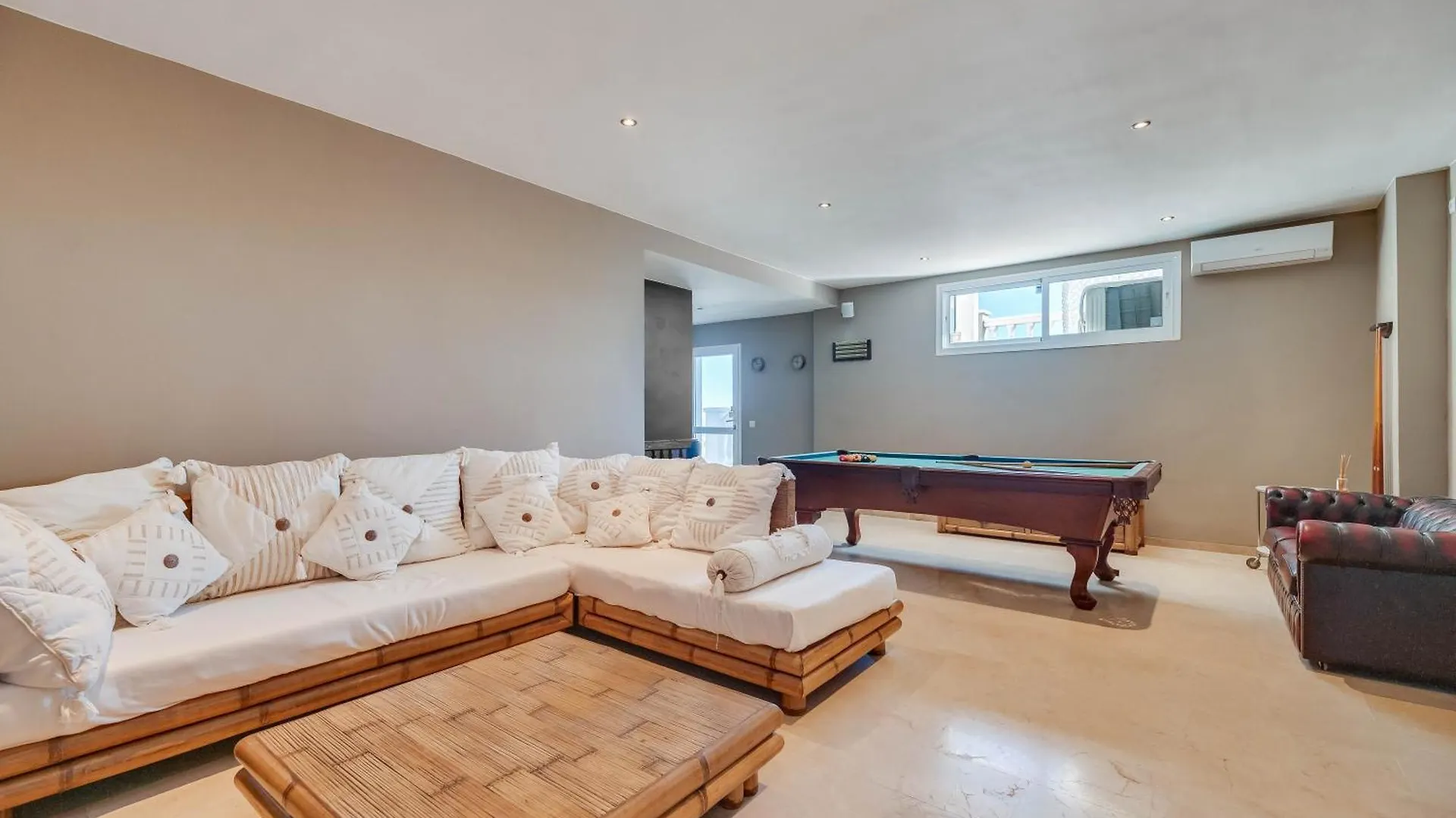 Villa With Sea Views & Heated Pool Benalmadena 0*,  Spain