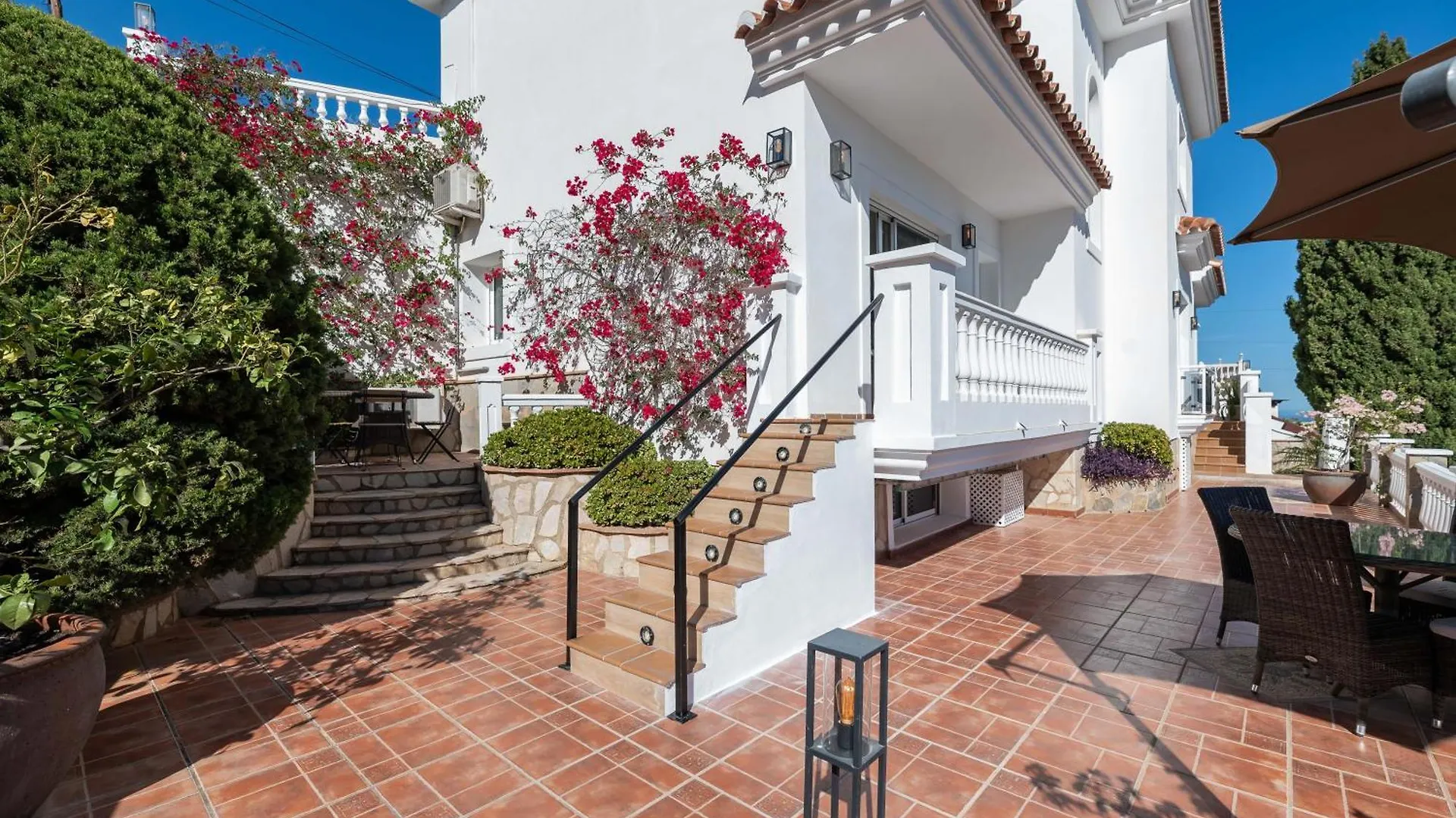 Villa With Sea Views & Heated Pool Benalmadena Spain