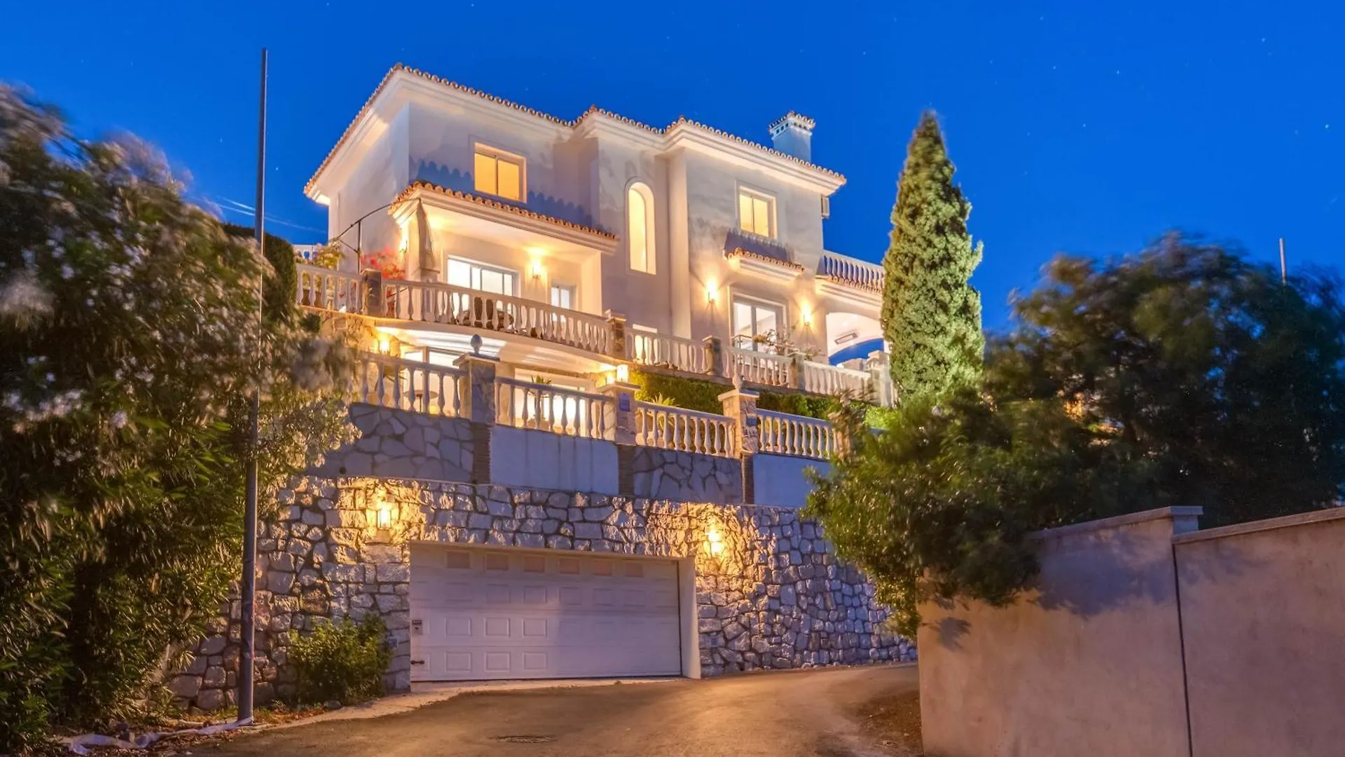 Holiday home Villa With Sea Views & Heated Pool Benalmadena Spain