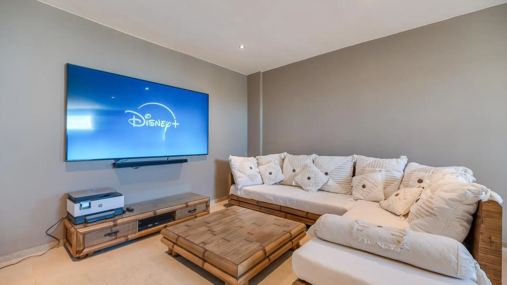 Villa With Sea Views & Heated Pool Benalmadena